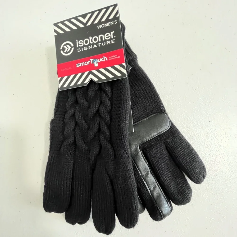 Isotoner Signature Women’s Casual SmartTouch Gloves